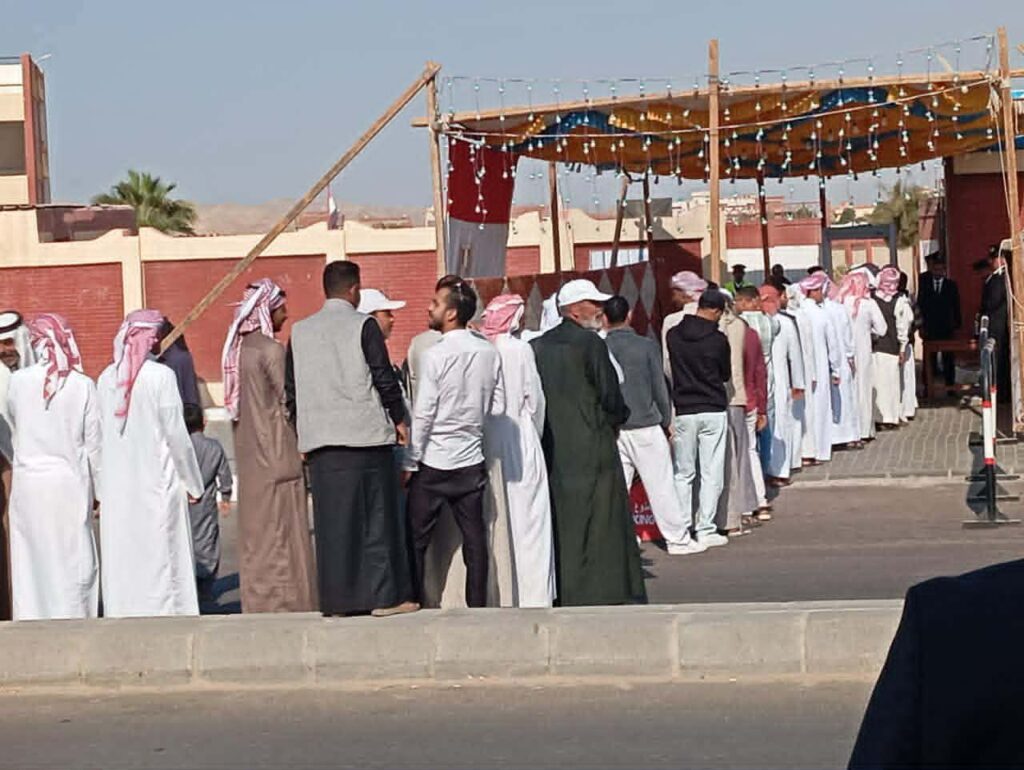 محافظ جنوب سيناء يتفقد لجام إنتخابات “مجلس النواب 2025” في يومها الاول بمدينة طور سيناء