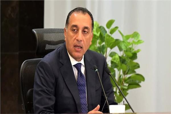 رئيس الوزراء يتابع تطورات حريق سوق الخواجات بالمنصورة