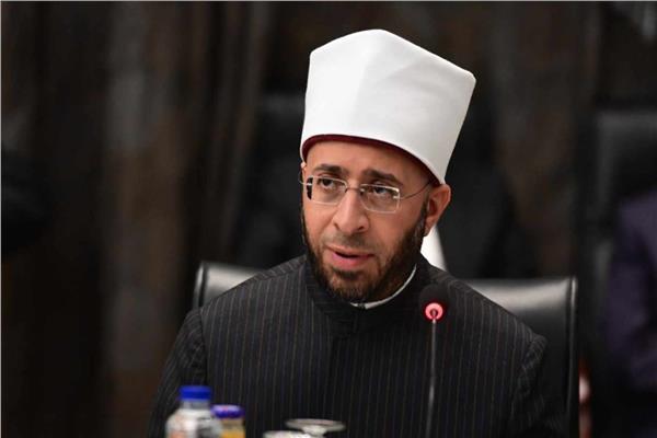 وزير الأوقاف ينعى ضحايا الفيضانات والانزلاقات الأرضية في إندونيسيا