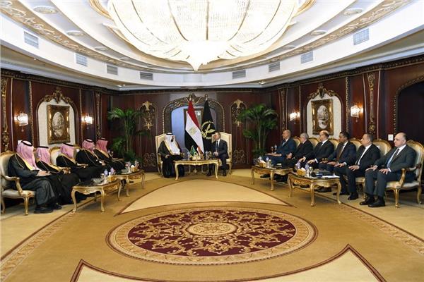 وزير الداخلية يستقبل «بن فوزان» لبحث ترتيبات موسم الحج