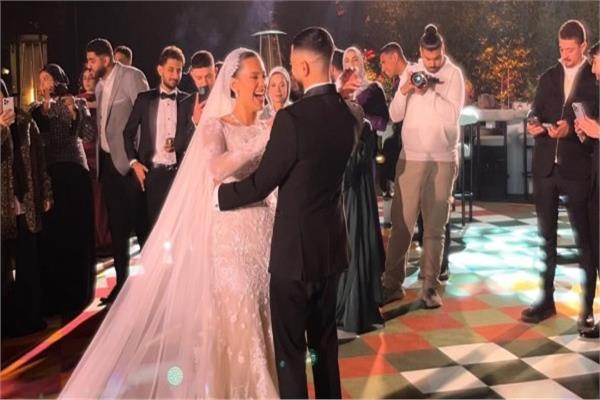 غياب حنان ترك عن زفاف نجلها.. من هي العروس وماذا كانت رسالة والدته؟