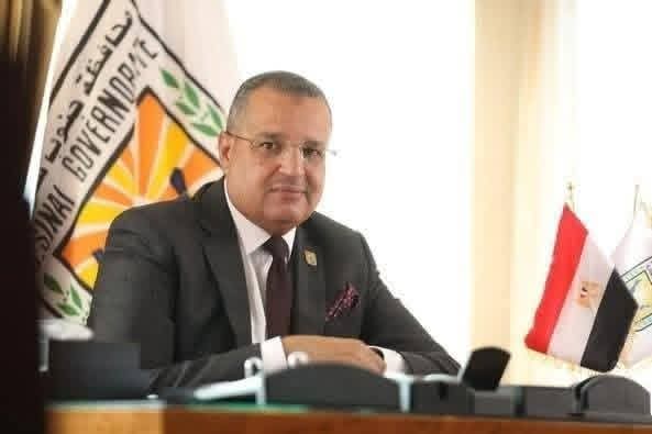محافظ جنوب سيناء ازدواج وتحديث طريق حمام موسى بطور سيناء