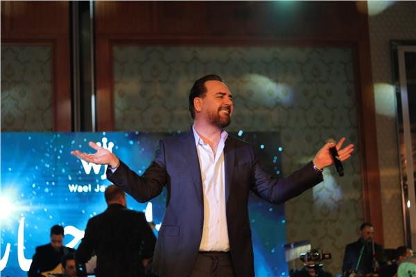 ليلة في حب مصر.. وائل جسار يشعل أجواء العام الجديد من قلب القاهرة