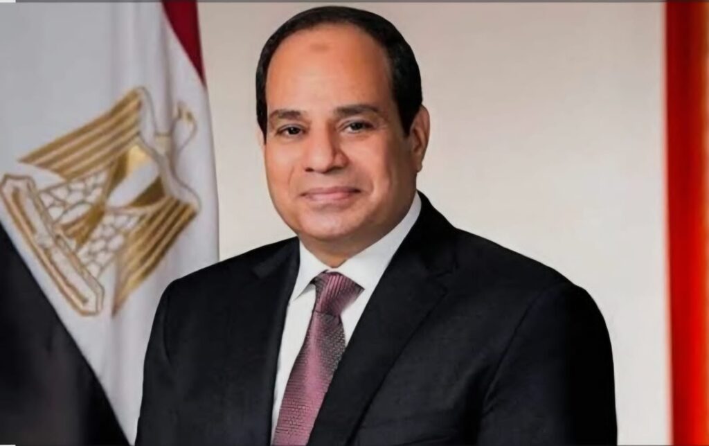 جامعة القاهرة تعقد اجتماعها الشهري برئاسة الاستاذ الدكتور محمد سامي عبد الصادق