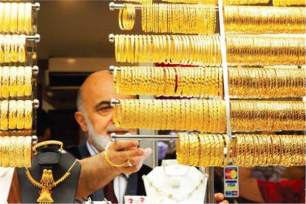 تراجع جديد في أسعار الذهب محلياً وعيار 21 يصل لـ 7150 جنيهًا
