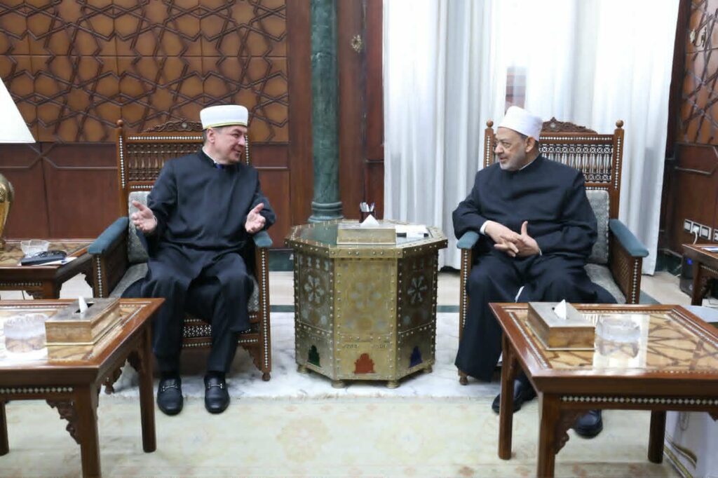 شيخ الأزهر يؤكد استعداد الأزهر لإنشاء مركز لتعليم اللغة العربية وتدريب الأئمة البولنديين في أكاديمية الأزهر