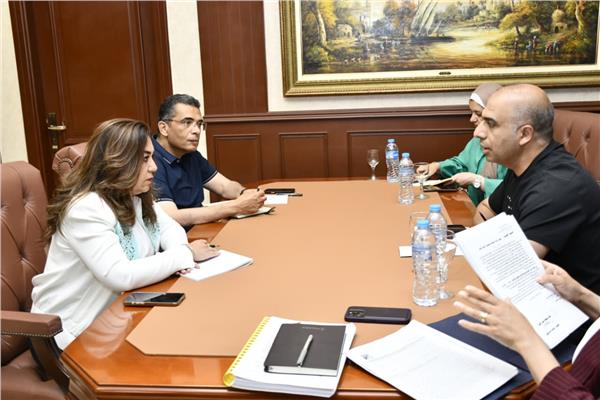 في يوم البيئة العالمي: وزيرة البيئة ومحافظ البحر الأحمر يضعان خطة حاسمة لتطوير منظومة المخلفات بالغردقة وسفاجا.