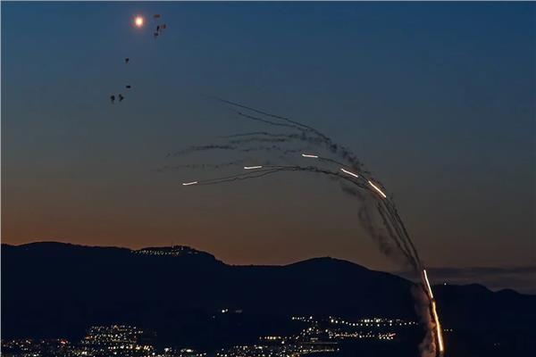 في أول خرق لوقف إطلاق النار.. إيران تطلق رشقات صاروخية باتجاه شمال إسرائيل