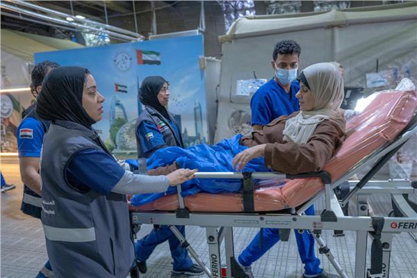 برعاية طبية متكاملة.. المستشفى العائم بالعريش يواصل مداواة جراح المصابين الفلسطينيين