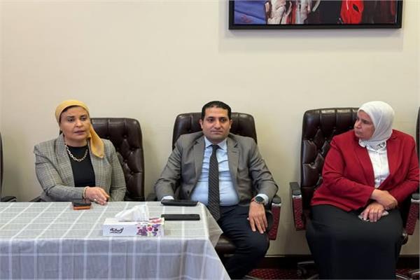 إعادة الانضباط لشوارع مصر: “تنظيم الإعلانات” يبدأ ثورة تصحيح حضرية بالمحافظات لإنهاء فوضى اللافتات