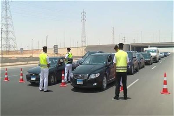 في غضون 24 ساعة.. المرور يضبط أكثر من 100 ألف مخالفة ويكشف عشرات السائقين المخدرين بالمحافظات