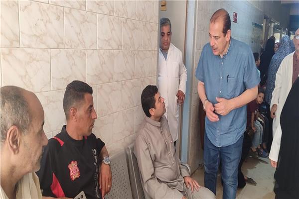 زلزال في مستشفى العياط المركزي.. نائب وزير الصحة يطيح بالإدارة ويحيل الأطباء الغائبين للتحقيق بعد رصد إهمال جسيم في جولة مفاجئة
