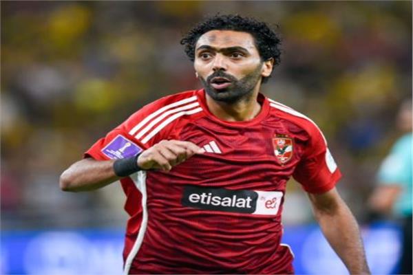 رسمياً.. حسين الشحات يجدد ولاءه للأهلي لموسمين إضافيين