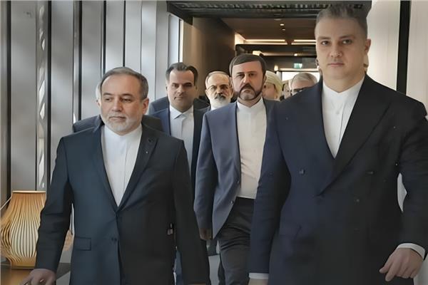 تصعيد في أروقة الدبلوماسية.. الوفد الإيراني يغادر مفاوضات سويسرا رداً على تهديدات ترامب