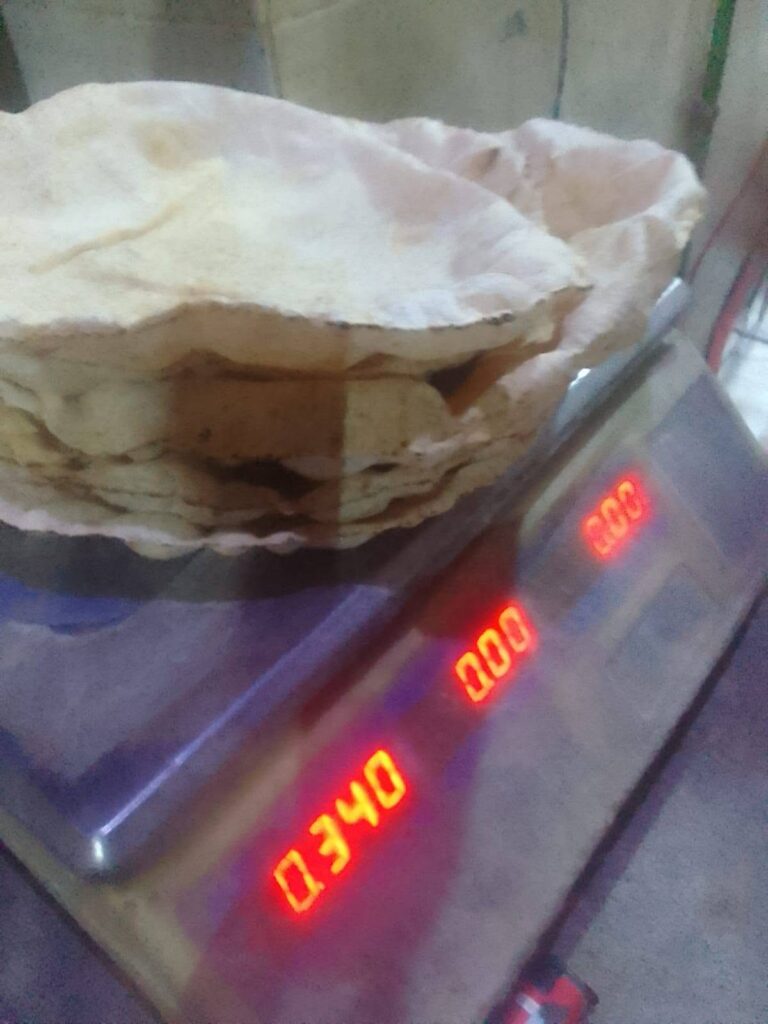 ـ محافظ الدقهلية يكلف الحوكمة ومديرية التموين بحملة تفتيش مكثفة على المخابز بمركزي طلخا ونبروه أسفرت عن تحرير 35 مخالفة تموينية متنوعة.