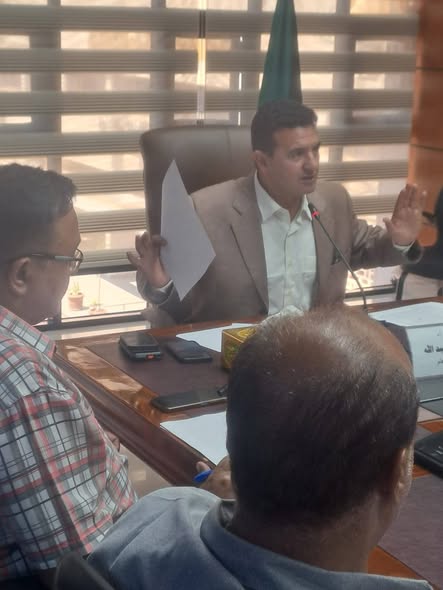 تنفيذاً لتوجيهات محافظ الدقهلية.. – السكرتير العام يترأس اجتماعاً لمتابعة ملفات التقنين ومتابعة الموجة 29 لإزالة مخالفات البناء