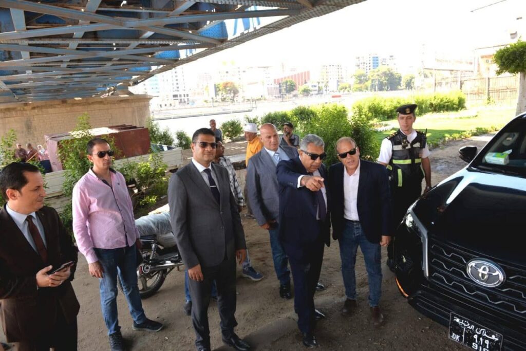 محافظ الدقهلية يتفقد المرحلة الأولى من تطوير حديقة أهل طلخا على النيل عقب دخولها الخدمه ويوجه بسرعة الانتهاء من المرحلة الثانية .