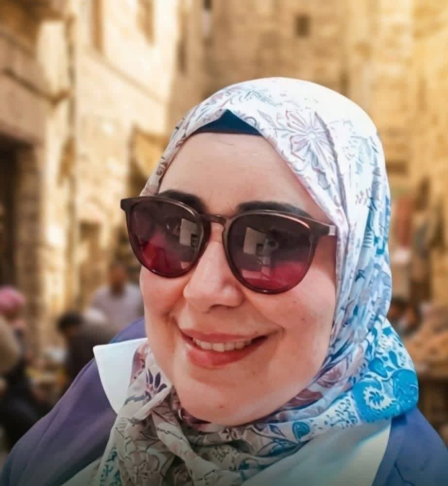 جريمة صادمة تهز كفر الشيخ.. مواطن يشعل النيران في رئيسة وحدة محلية أثناء إزالة تعديات
