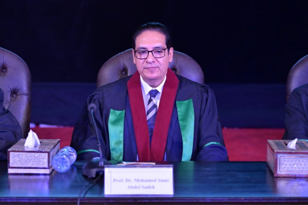 جامعة القاهرة تحتفل بتخريج دفعة جديدة من كلية حقوق السوربون .. وتجدد التأكيد على عمق الشراكة الأكاديمية المصرية الفرنسية