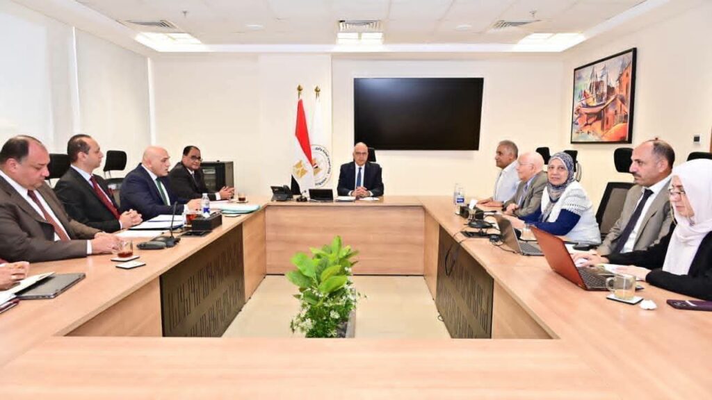 وزير الري يعتمد خارطة طريق الإدارة الجديدة للموارد غير التقليدية وتحلية المياه