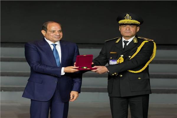 من نوط الامتياز الرئاسي إلى شهادة الواجب.. اللواء الشربيني يكتب بدمائه السطور الأخيرة لمسيرة العطاء
