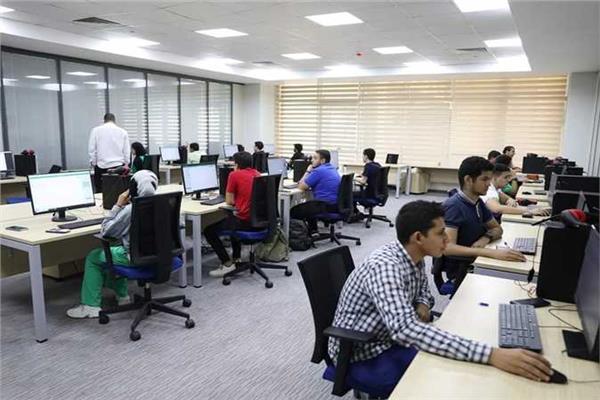 بوابة المستقبل الأكاديمي.. جامعة القاهرة تفتح ذراعيها لطلاب الثانوية بأحدث تقنيات التنسيق الإلكتروني