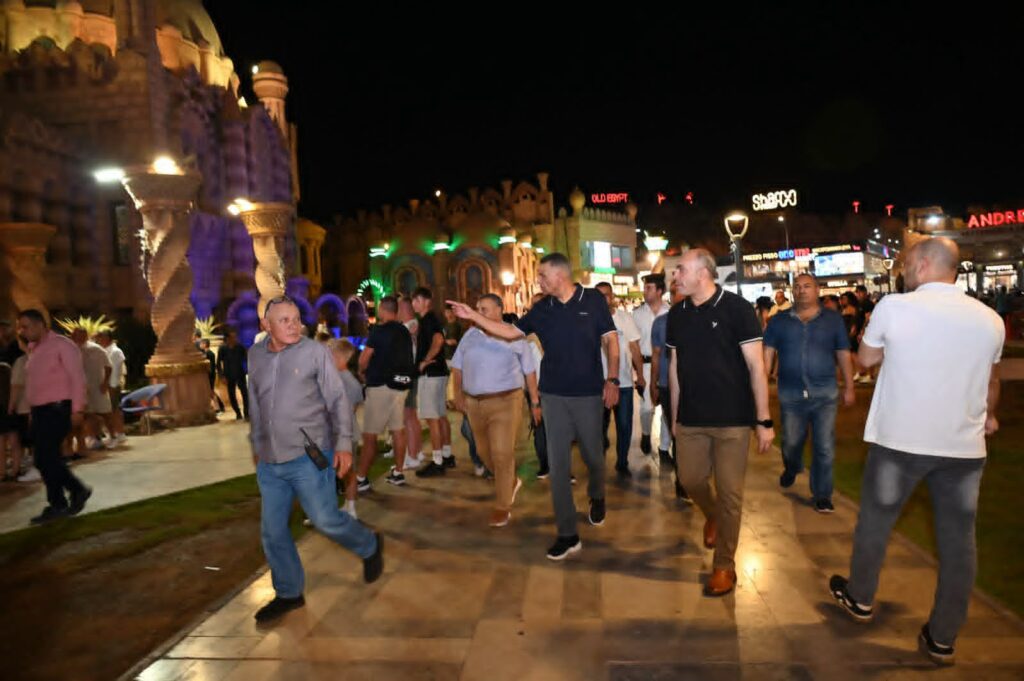محافظ جنوب سيناء يتفقد السوق القديم ورأس كيندي بشرم الشيخ