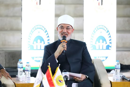 مفتي الجمهورية يؤكد بمعهد إعداد القادة: القيم هي ركيزة بناء الإنسان وتشييد العمران