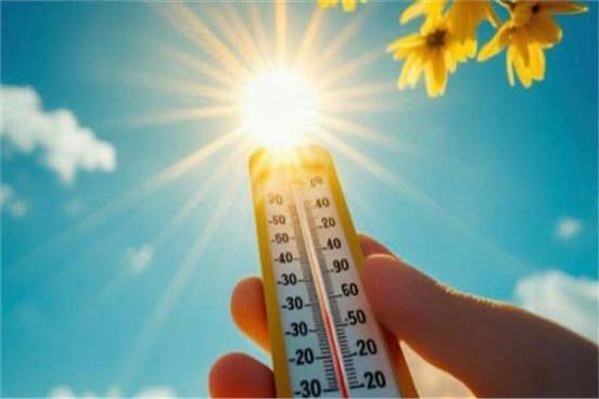 ذروة الموجة شديدة الحرارة والأرصاد تحذر من درجات حرارة قياسية