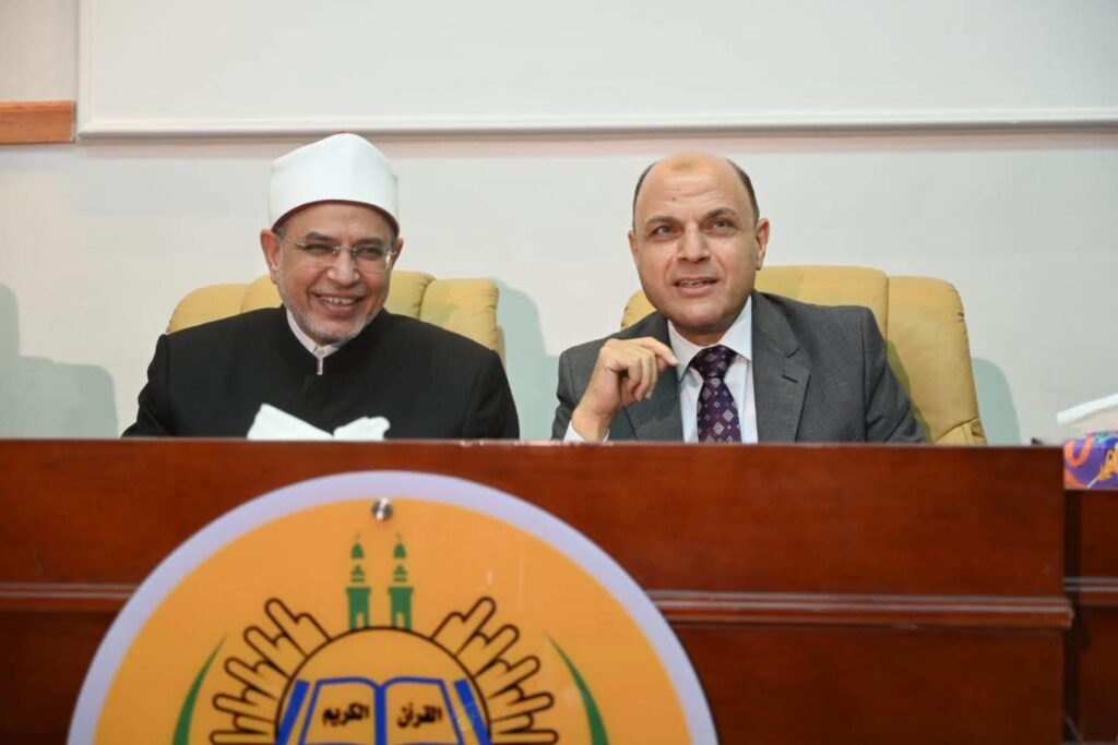 نائب رئيس جامعة الأزهر للوجه البحري: القراءات القرآنية تكشف عن ثراء الدلالة وتجسد التكامل المعرفي بين علوم اللغة والشريعة.