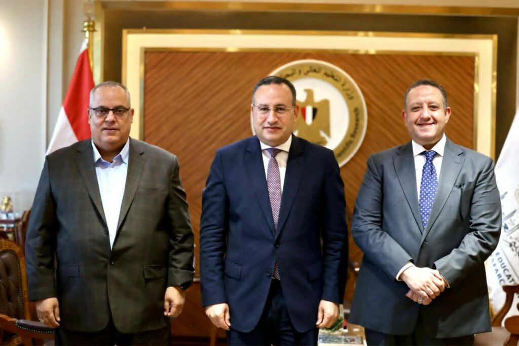 وزارة التعليم العالي والبحث العلمي وزير التعليم العالي يبحث مع نقيب المهندسين إطلاق مسارات جديدة لدعم الابتكار وربط البحث العلمي باحتياجات الصناعة ومتطلبات سوق العمل