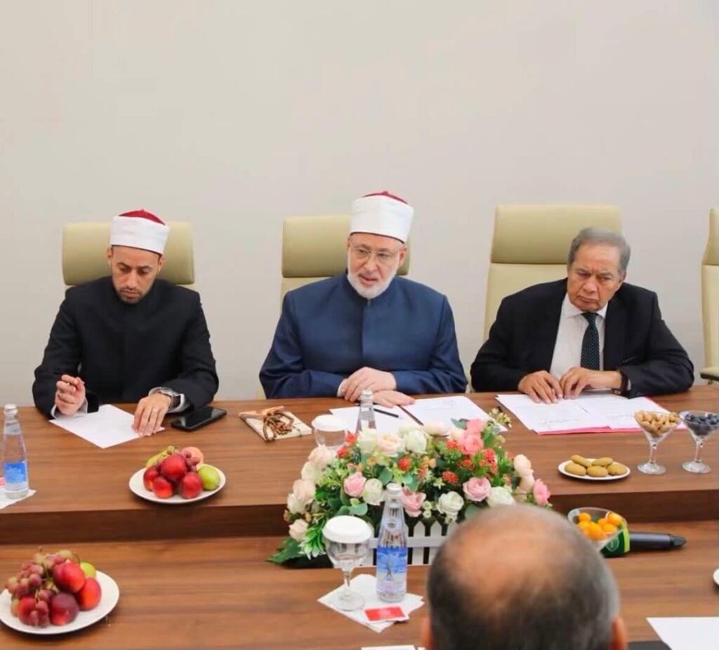 الضويني يلتقي مستشار رئيس جمهورية أوزبكستان للشؤون الدينية لبحث تعزيز التعاون بين #الأزهر وأوزبكستان