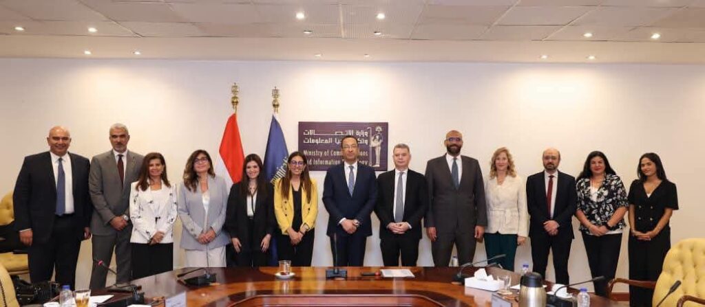 رأفت هندي يستعرض خطط منصة مصر الرقمية والتعهيد بوضوح