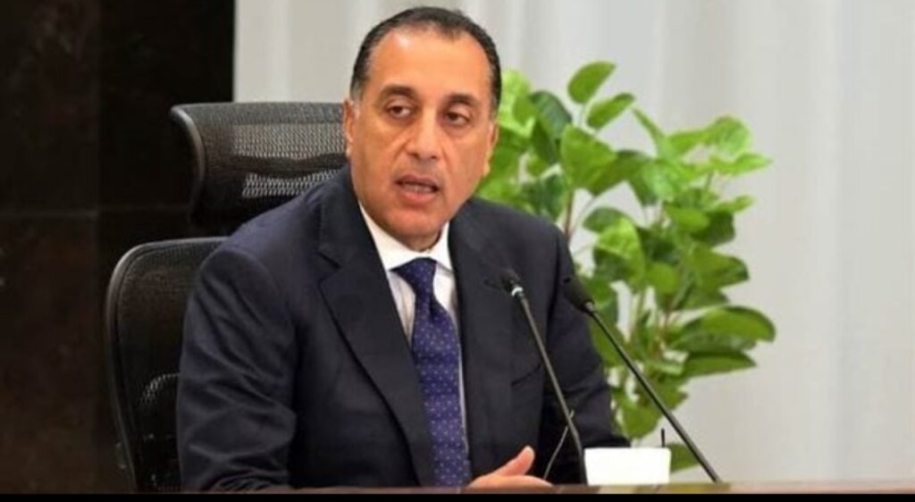 مدبولي يحسم إجراءات تأشيرات الدراسة للطلاب الوافدين.. تسهيلات جديدة للدراسة في مصر