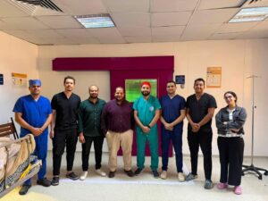 فريق الأشعة التداخلية داخل مستشفى كفر الشيخ الجامعي ينقذ مريضة مسنة