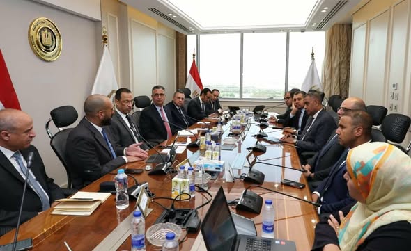 تفاصيل اجتماع وزيرا التموين والاتصالات لمتابعة كارت الخدمات الحكومية الموحد