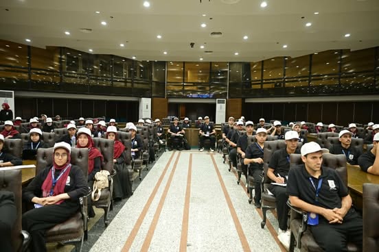 تفاصيل مشاركة مساعد وزير الصناعة بمعسكر “قادة المستقبل” بجامعة القاهرة