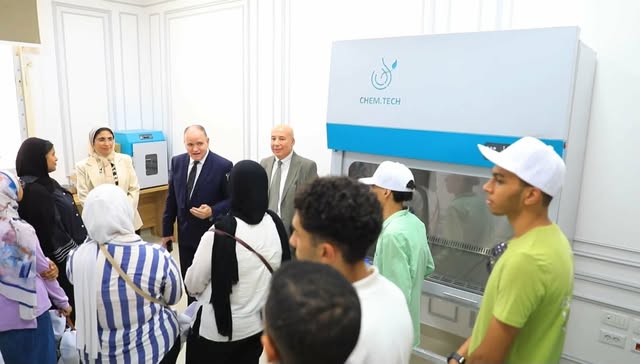 تفاصيل استقبال جامعة القاهرة الأهلية لأوائل الثانوية العامة بفرع الشيخ زايد والتعريف بالبرامج الحديثة
