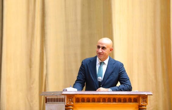 قرارات وزير التعليم لليوم الدراسي 2026: حسم جدول الحصص وتوزيع الكتب باليوم الأول