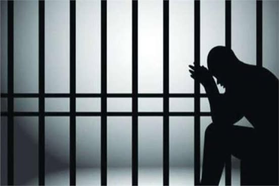 «هوس البريستيچ».. كيف تحولت الألقاب المزيفة وادعاء الصفات إلى جرائم تهدد أمن المجتمع؟