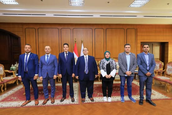 رئيس جامعة كفر الشيخ يستقبل رئيس قطاع البرامج الوقائية بصندوق مكافحة الإدمان