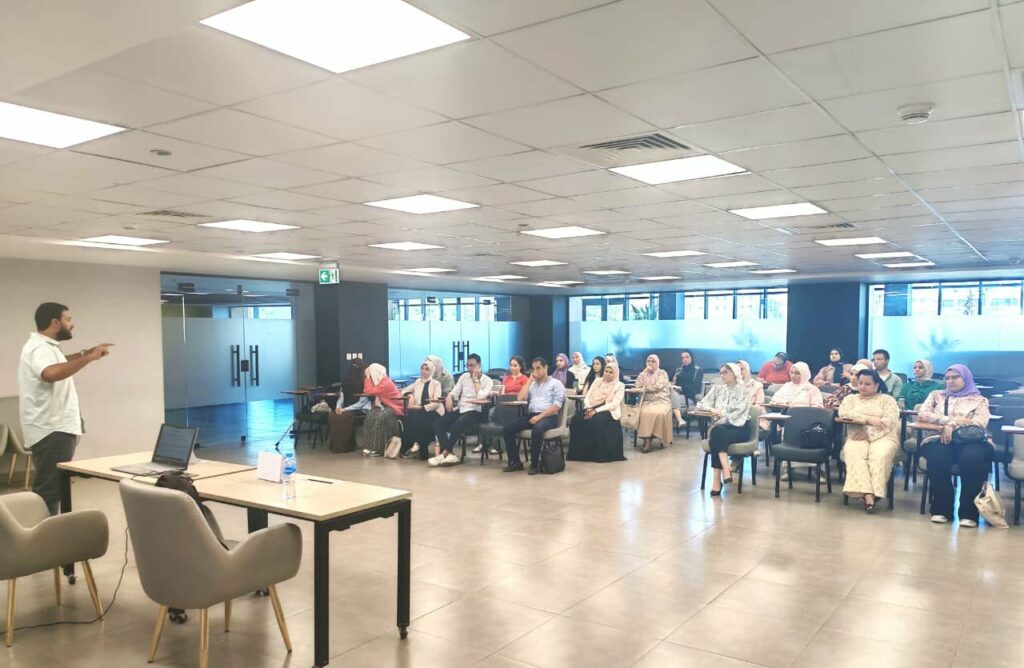 جامعة عين شمس تنظم ورشة عمل مجانية حول المعلوماتية الحيوية والطب الدقيق