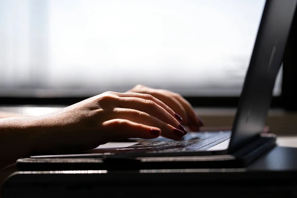 نتائج دراسة بريطانية حول نظام العمل 4 أيام في الأسبوع