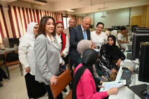 معامل جامعة الفيوم تواصل تقديم خدمات التنسيق الإلكتروني