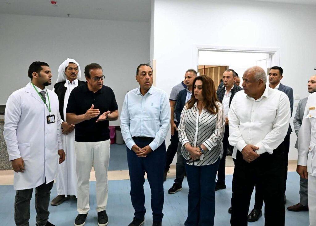 تفاصيل جولة رئيس الوزراء بمستشفى رأس الحكمة المركزي