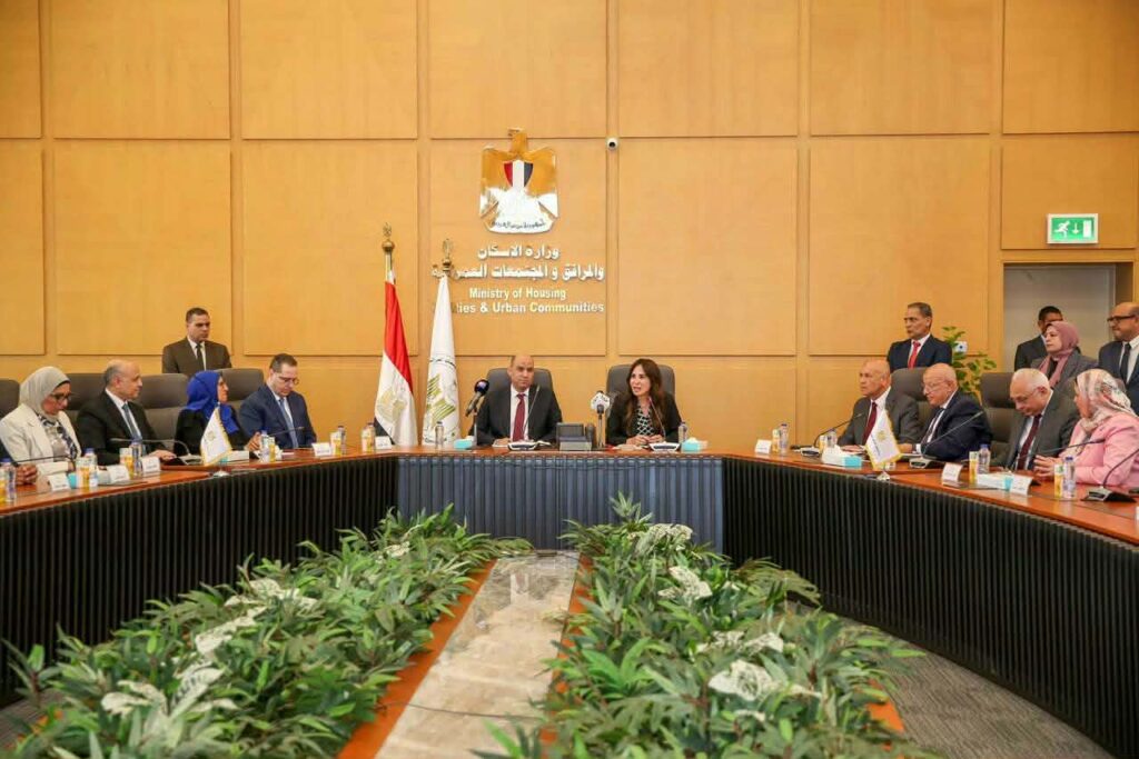 استثمارٌ في شباب الغد: وزيرا «الإسكان» و«العمل» يكرمان أوائل المدارس الفنية وتكنولوجيا البناء