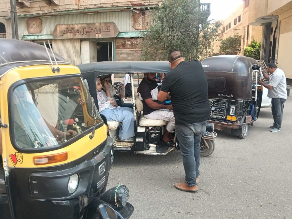 حملة مكبرة في ميت غمر لمواجهة التلوث السمعي وضبط مخالفات التوك توك