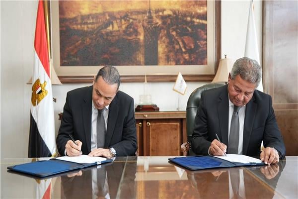 ضبط السوق الرقمي.. تعاون بين «الرقابة المالية» و«الأعلى للإعلام» لمواجهة التطبيقات المخالفة