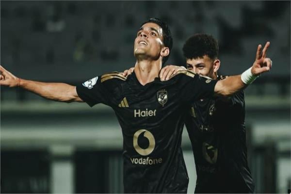 الأهلي يتابع جاهزية بن شرقي والدبيس بعد الإصابة
