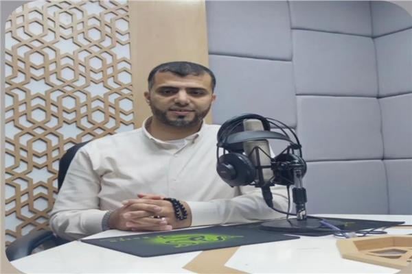 استشهاد صحفي فلسطيني يعمل مذيعًا بإذاعة القرآن الكريم في غزة